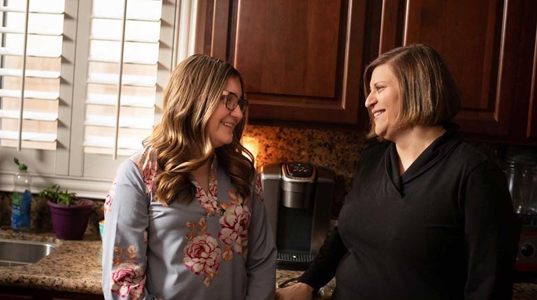 Patient Emily Bartko avec sa mère.